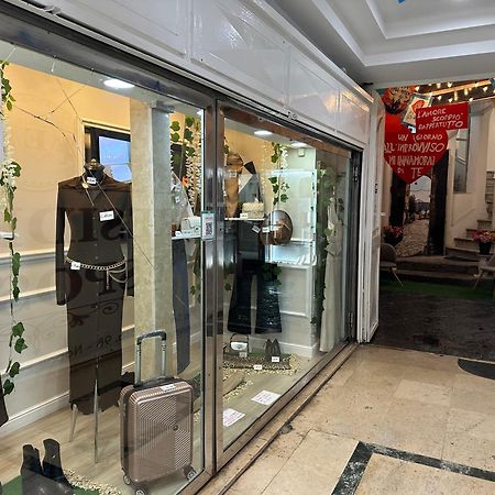 Residenza Esposito Economy Rooms Nápoly Kültér fotó